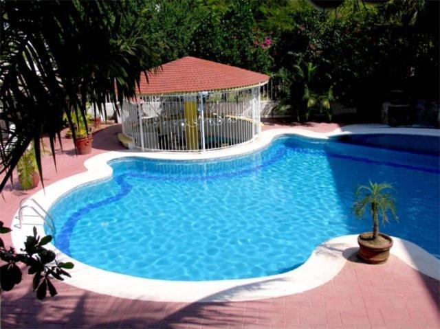 Hotel Y Suites Bugambilias Ринкон-де-Гуайябитос Экстерьер фото